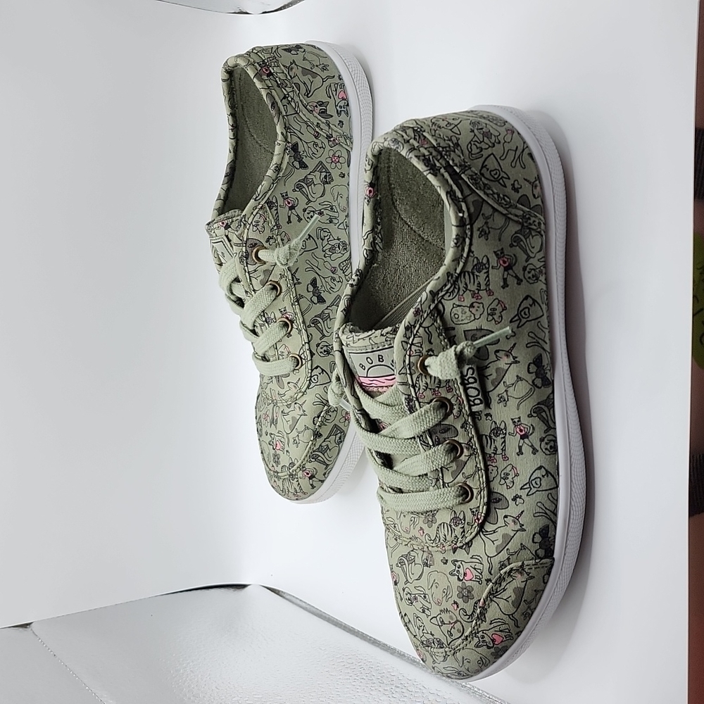 BOBS from Skechers olive green & pink dog & cat size 6 tennis shoes - Picture 2 of 7